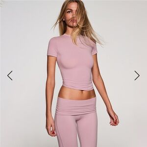 COTTON JERSEY T-SHIRT
DUSK